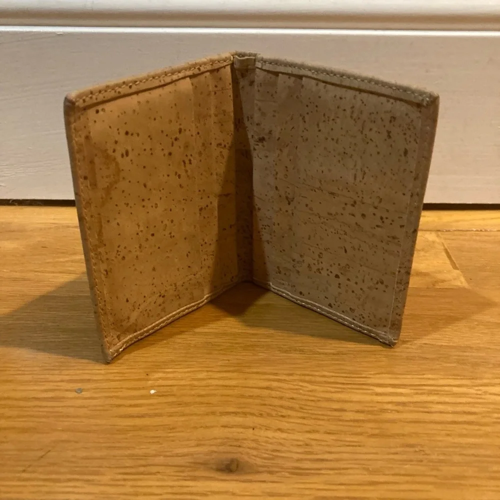 Bent & Bree Unisex Tan Cork Wallet